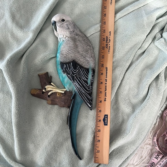 Elegant Parrot Wall Decor - Gray and Blue - Picture 7 of 7